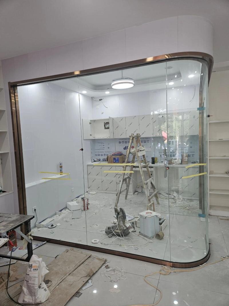 东港区夹丝玻璃异形展柜玻璃 - 排名